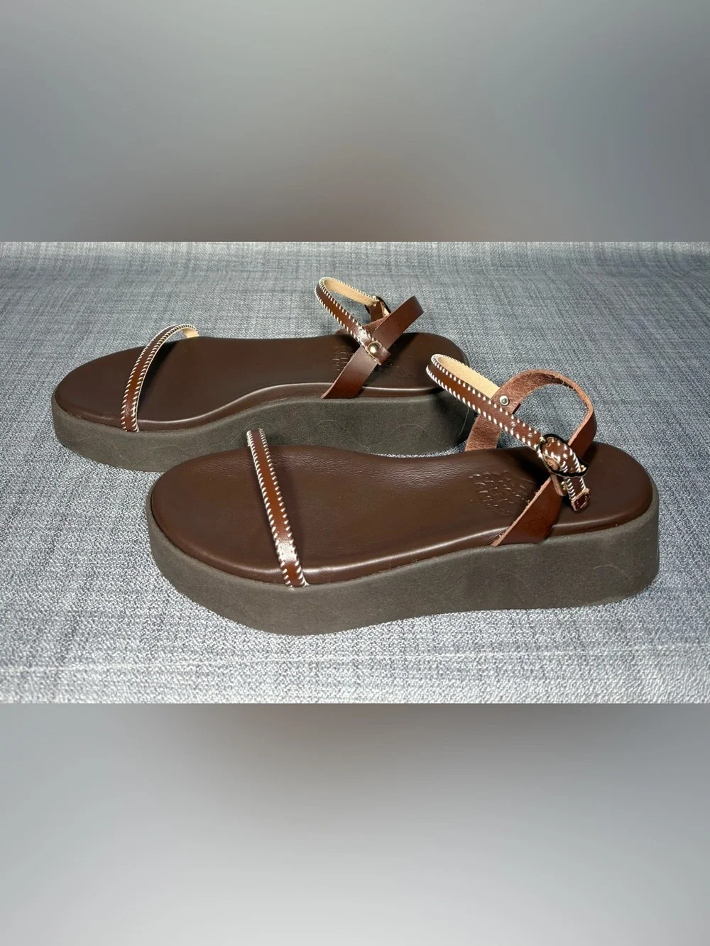 Ancient Greek Irida Stitch Leather Sandals Brown/Off White EU 37 / US 7 - Picture 4 of 7